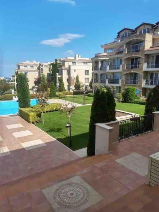 Studio E32 Atia Resort Chernomoretz Chernomorets Bagian luar foto