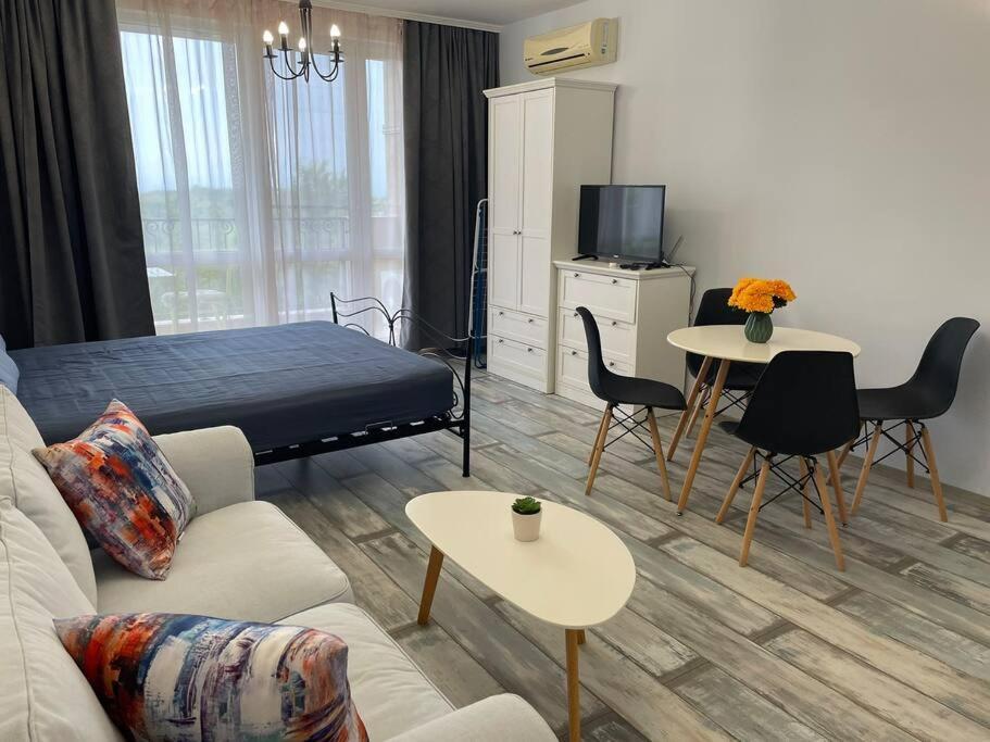 Studio E32 Atia Resort Chernomoretz Chernomorets Bagian luar foto