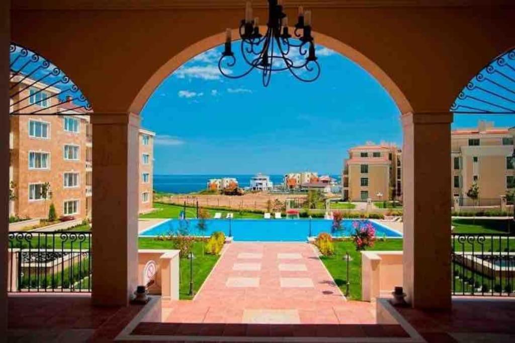 Studio E32 Atia Resort Chernomoretz Chernomorets Bagian luar foto