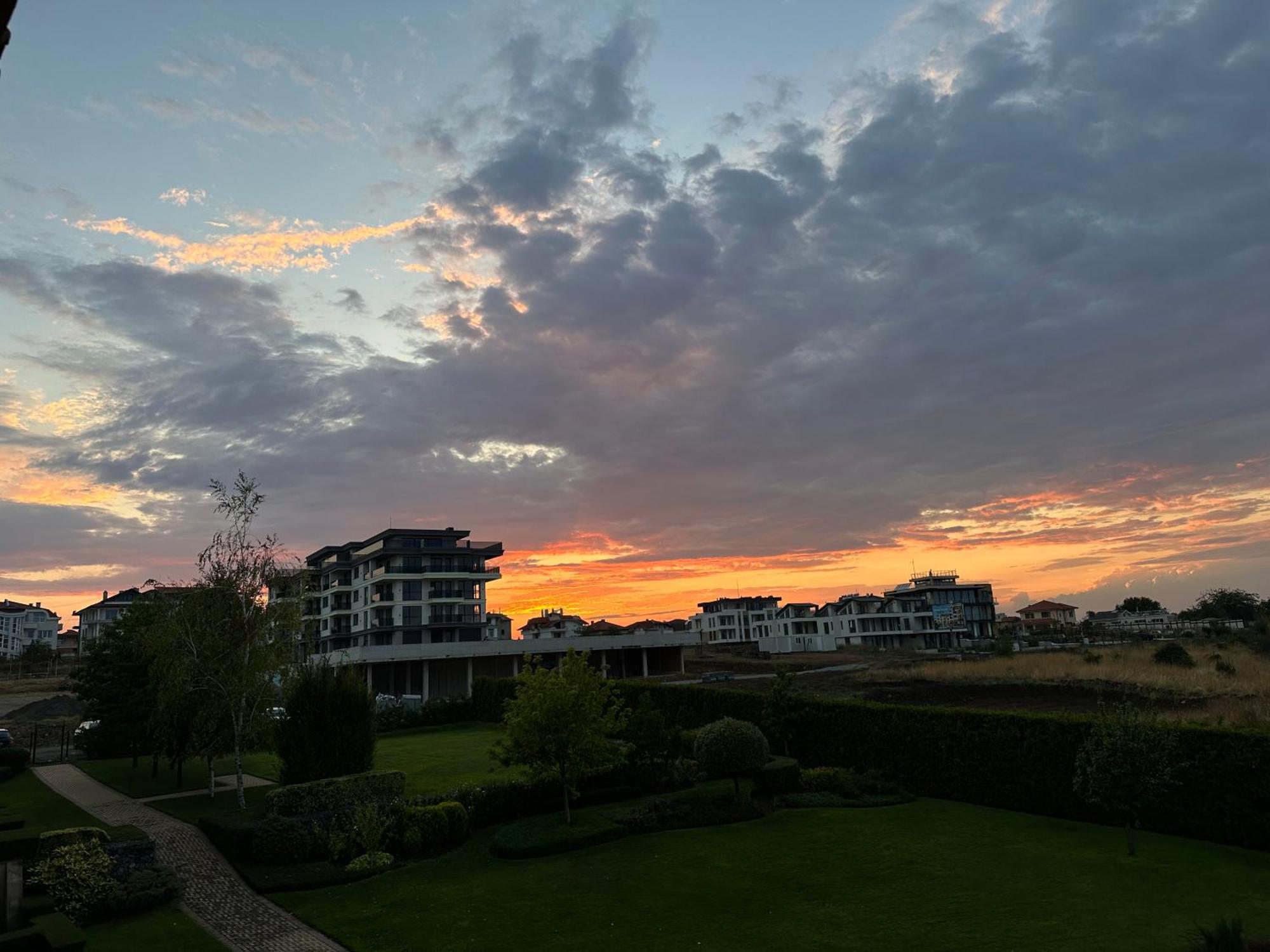 Studio E32 Atia Resort Chernomoretz Chernomorets Bagian luar foto